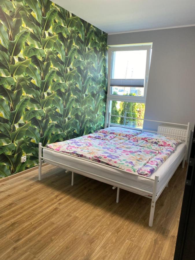 2 Tyskie Apartamenty Z Ogrodkiem Tychy Exteriér fotografie