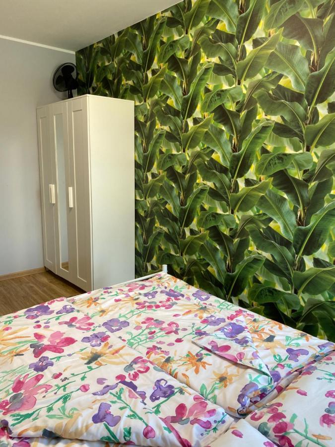 2 Tyskie Apartamenty Z Ogrodkiem Tychy Exteriér fotografie