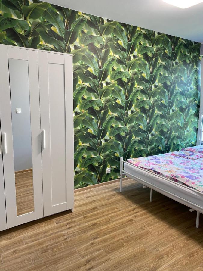 2 Tyskie Apartamenty Z Ogrodkiem Tychy Exteriér fotografie